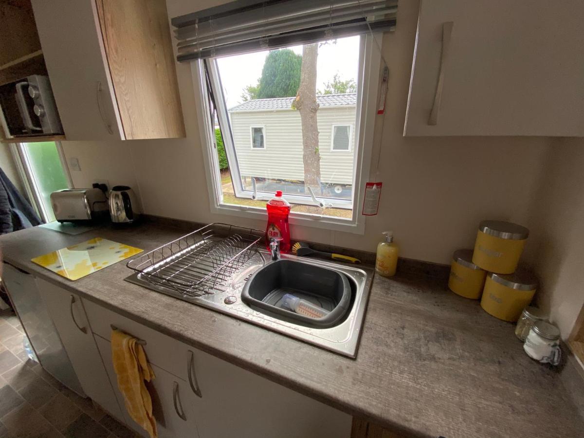 Haggerston Castle 6 Berth Caravan - Riverside 37 Cheswick  Экстерьер фото